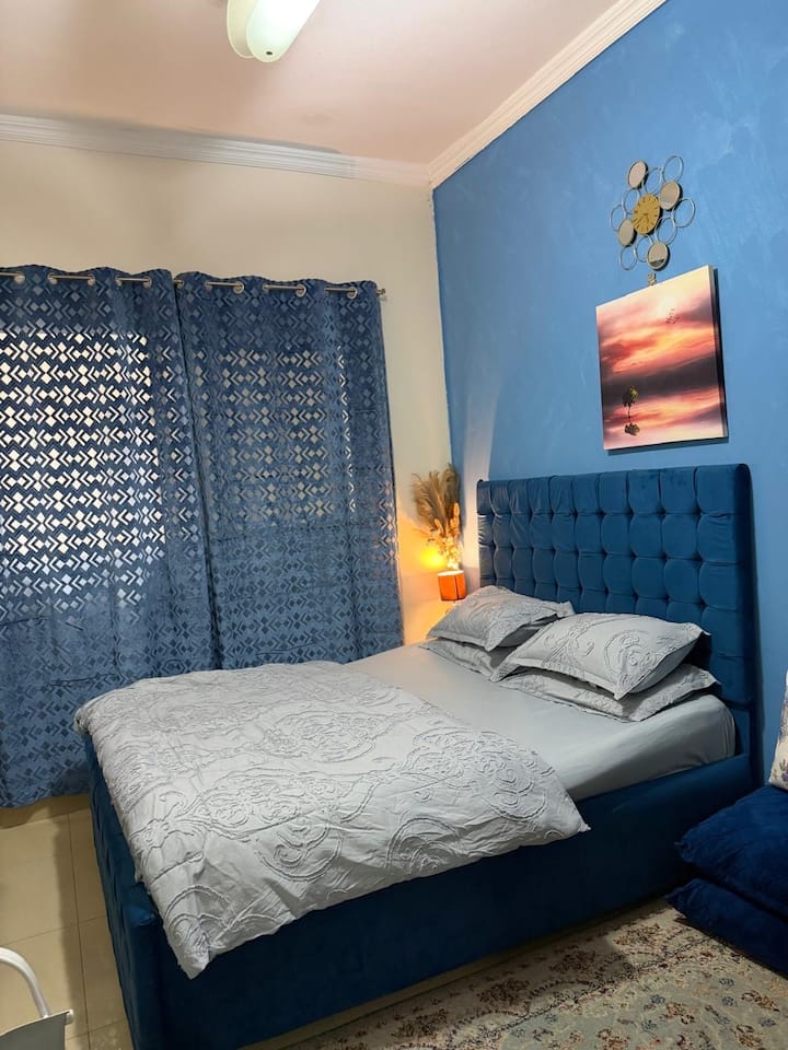Luxury Master Bed Room - Dubai