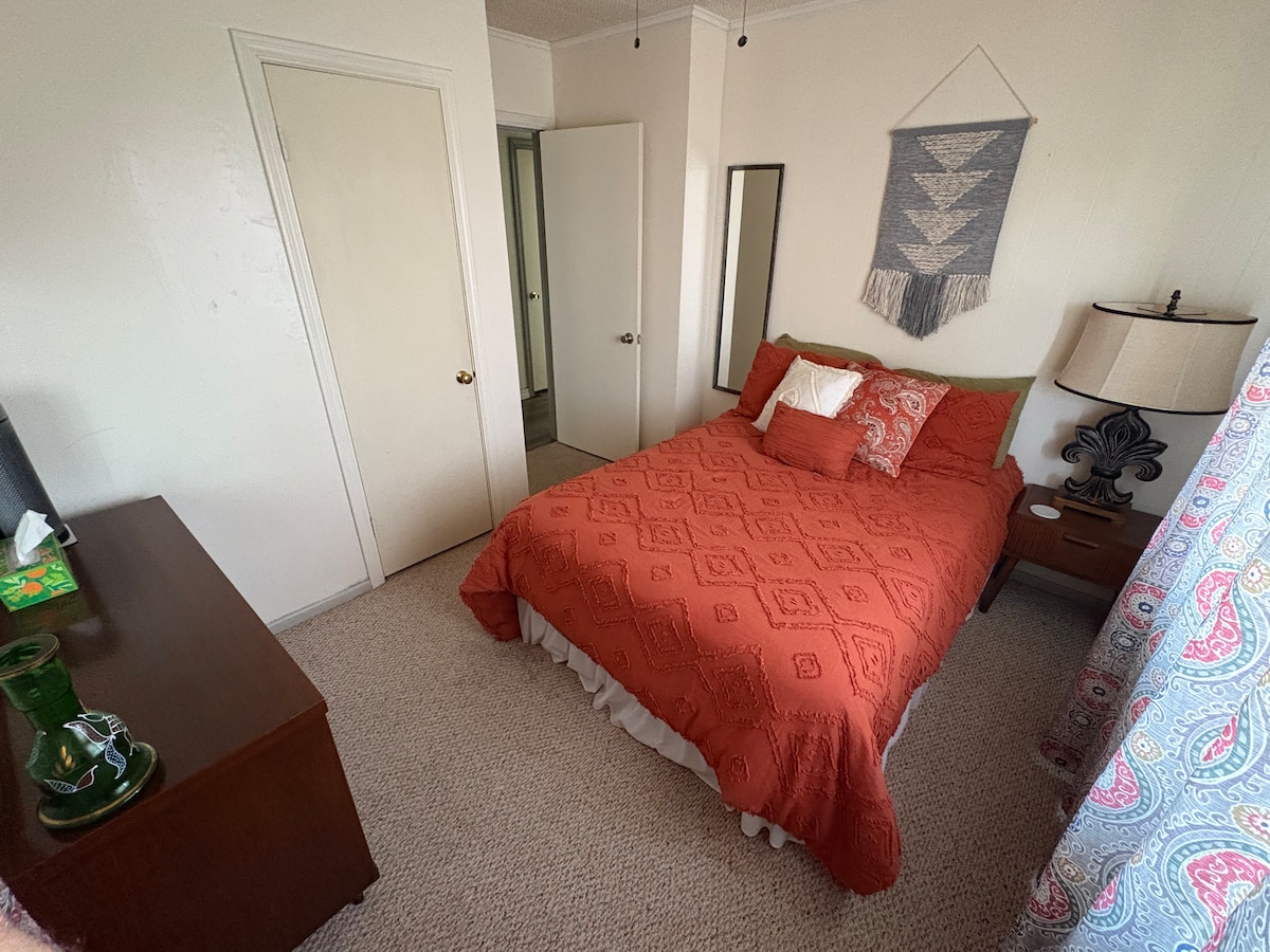 غرفة النوم 2