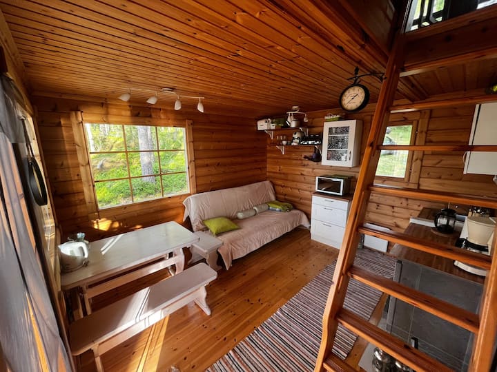 Cosy Cottage With Private Beach - Savonlinna