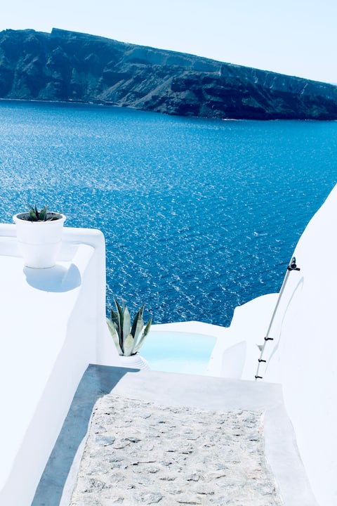 By the Mill, Caldera, Oia