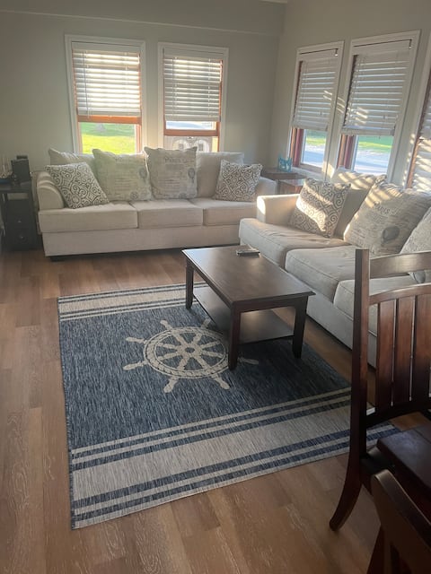 Sunset Bay NY Cottage 3