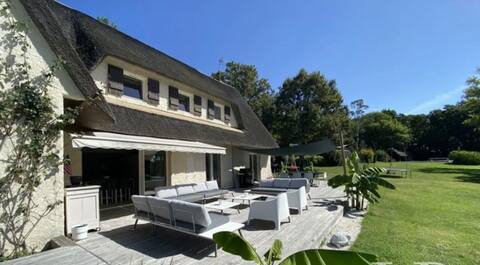 Chaumière and pool