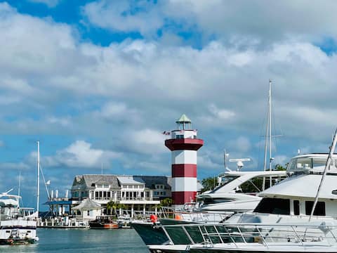 Top performing Airbnb: Harbour Town Lighthouse & Sunset Views | Sea Pines in Hilton Head Island