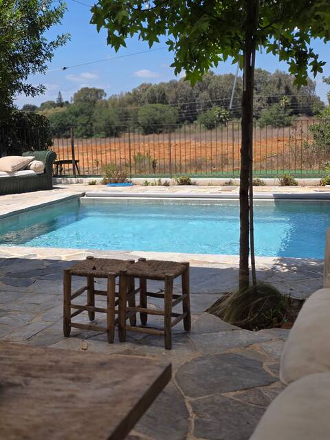 New villa for a family vacation, pool and nature