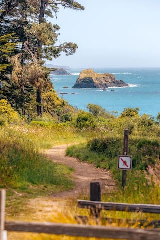 Beach Trail Cottage