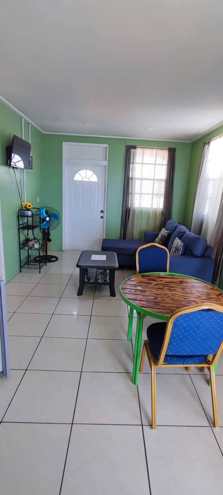 Henderson's Overnighter - Dominica