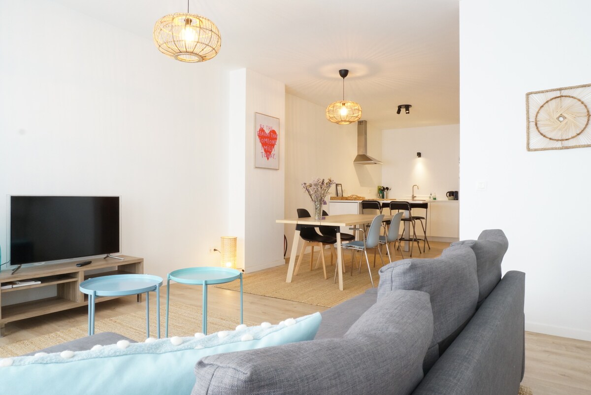 Popular Airbnb listing: Lovely 2 bedroom apartment @ wonderful location in Antwerpen