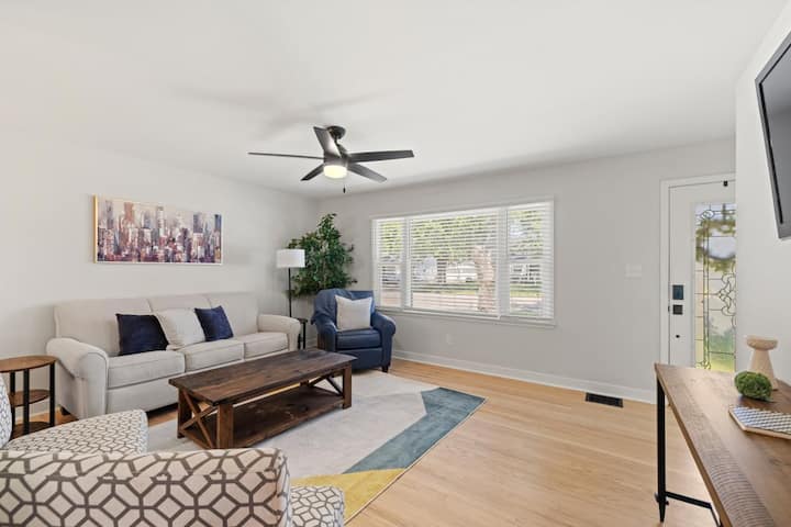 Cozy Retreat, modern Amenities