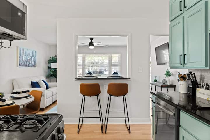 Cozy Retreat, modern Amenities