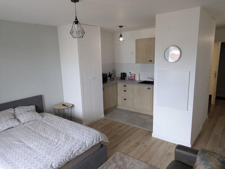 New Studio - 20mn á Paris - Station Rer D A 3min - Goussainville