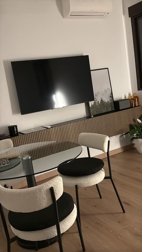 Successful Airbnb property: Beautiful apartment, like being at home in Chamberí