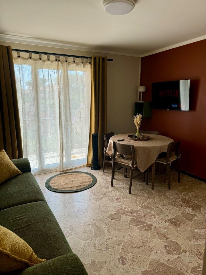 T2 Coloré Proche Mer Parking / Terrasse / Clim - Six-Fours-les-Plages