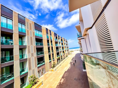Luxury apartment 100m from the sea