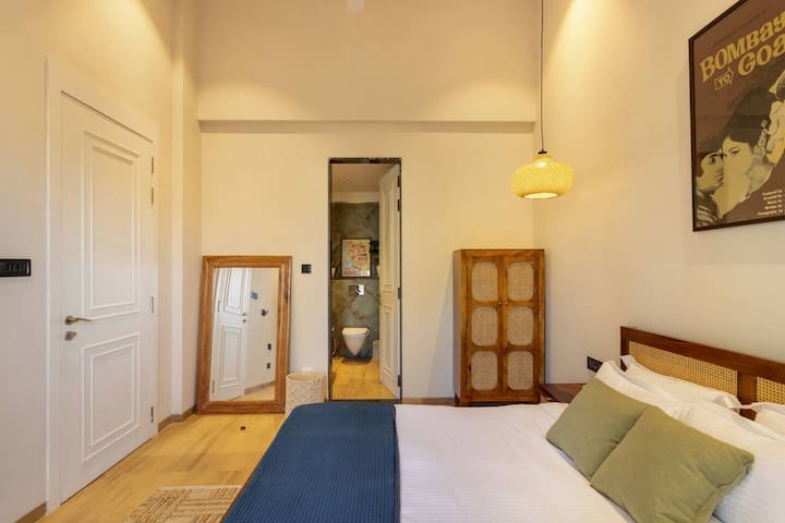 Bedroom image 2