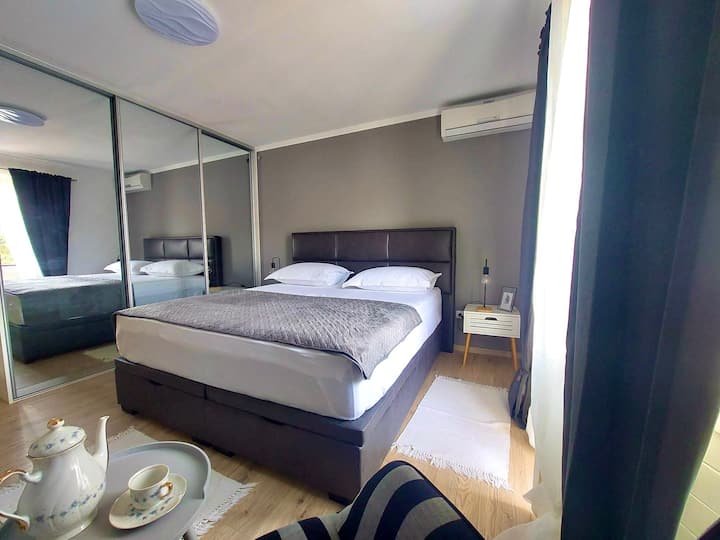 Anytime Beach Apartman Makarska Spacious, 3 Rooms - Makarska