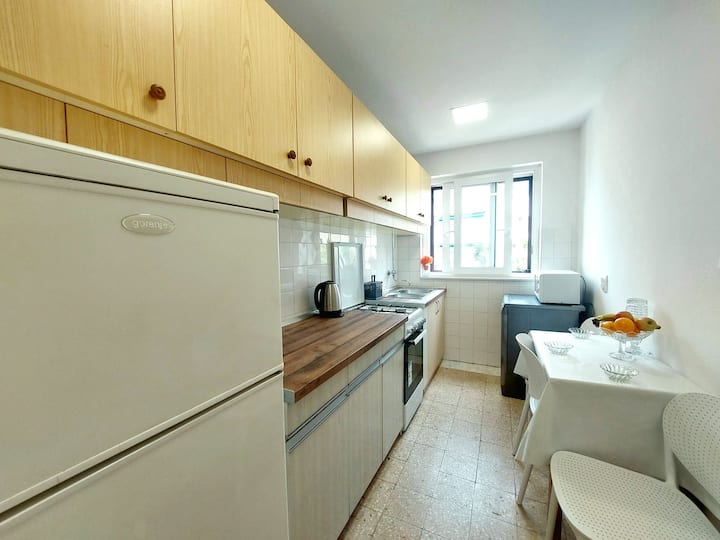 Anytime Beach Apartman Makarska Spacious, 3 Rooms - Makarska