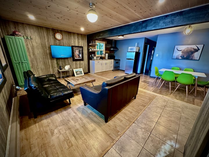 Muskoka Lake Waterfront Cottage! - Huntsville