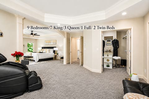 Atlanta Luxurious 6000 SqFt 9 Bedrooms w/ Hot Tub