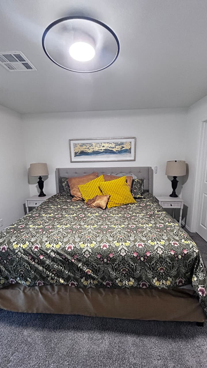 Საწოლი 193 × 203 სმ 