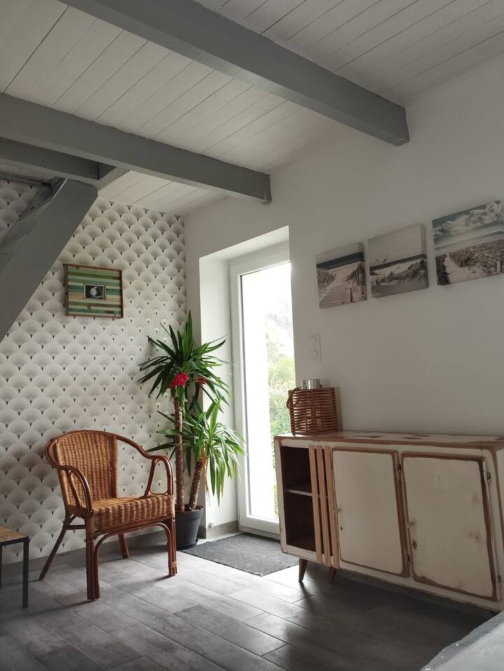 Charmante Petite Maison En Pierre à La Campagne - Quimper