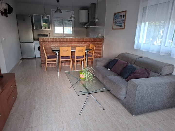 Casa En La Montaña Cerca Del Mar. - Llagostera