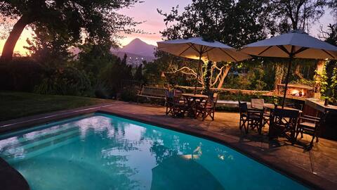 Comfortable Casa Completa Vistas, Pool and Gran Jardin
