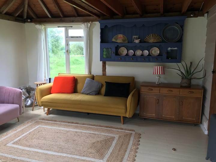 Charming  Cart Lodge - Woodbridge