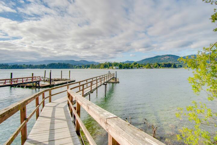 Oceanfront Getaway with Private Dock + Beach gallery image 3