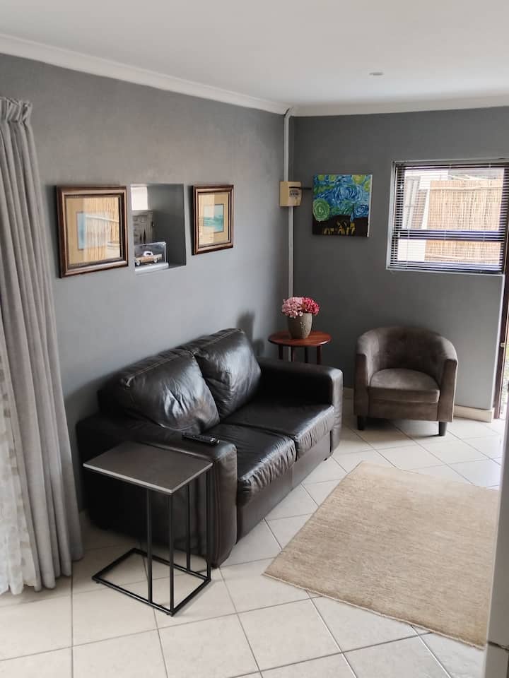 Somerset West
Mountain Road Cottage - Somerset West