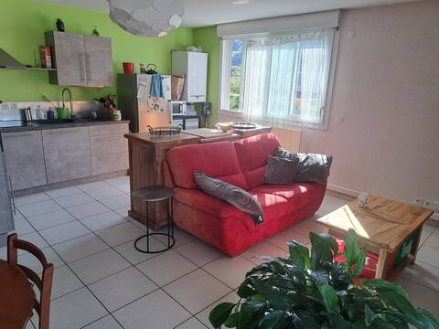 very bright apartment 
2 bedrooms + terrace