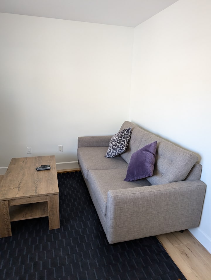 One Bedroom Coach House In A Quiet Neighbourhood - 素裡