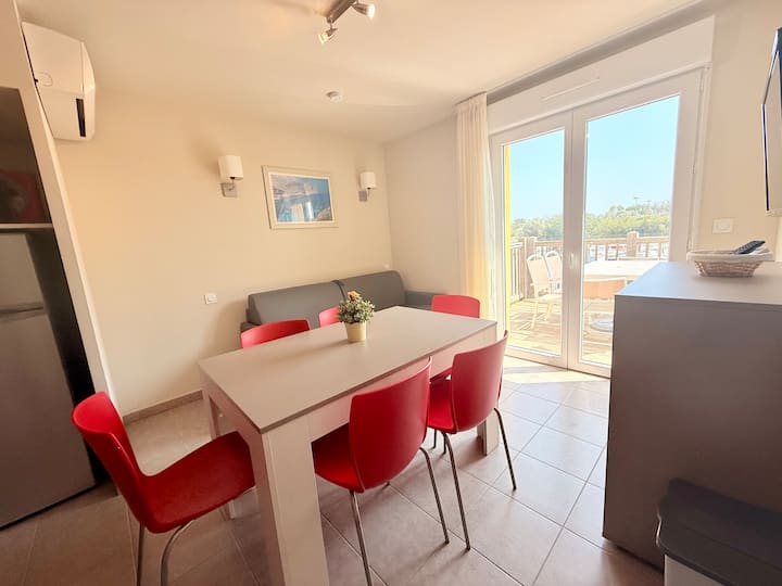 Terrasse Sur L'eau - Clim & Piscine - 6 Pers. - Agde