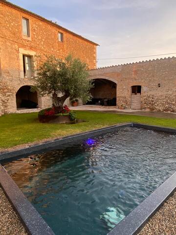 Masia de lujo en el Alt Empordà gallery image 2