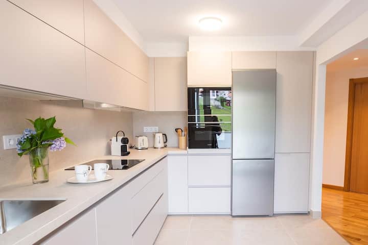 Duplex De Lujo A Estrenar Sobre El Puerto. - San Vicente de la Barquera