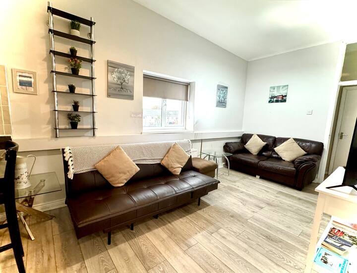 The Dock, 4 Beds Sleeps 5 Long Stay Discount - South Shields