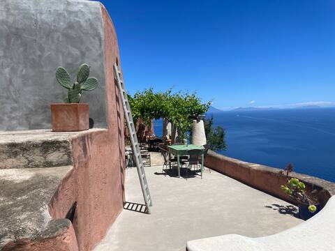 Alicudi, old house with sea view