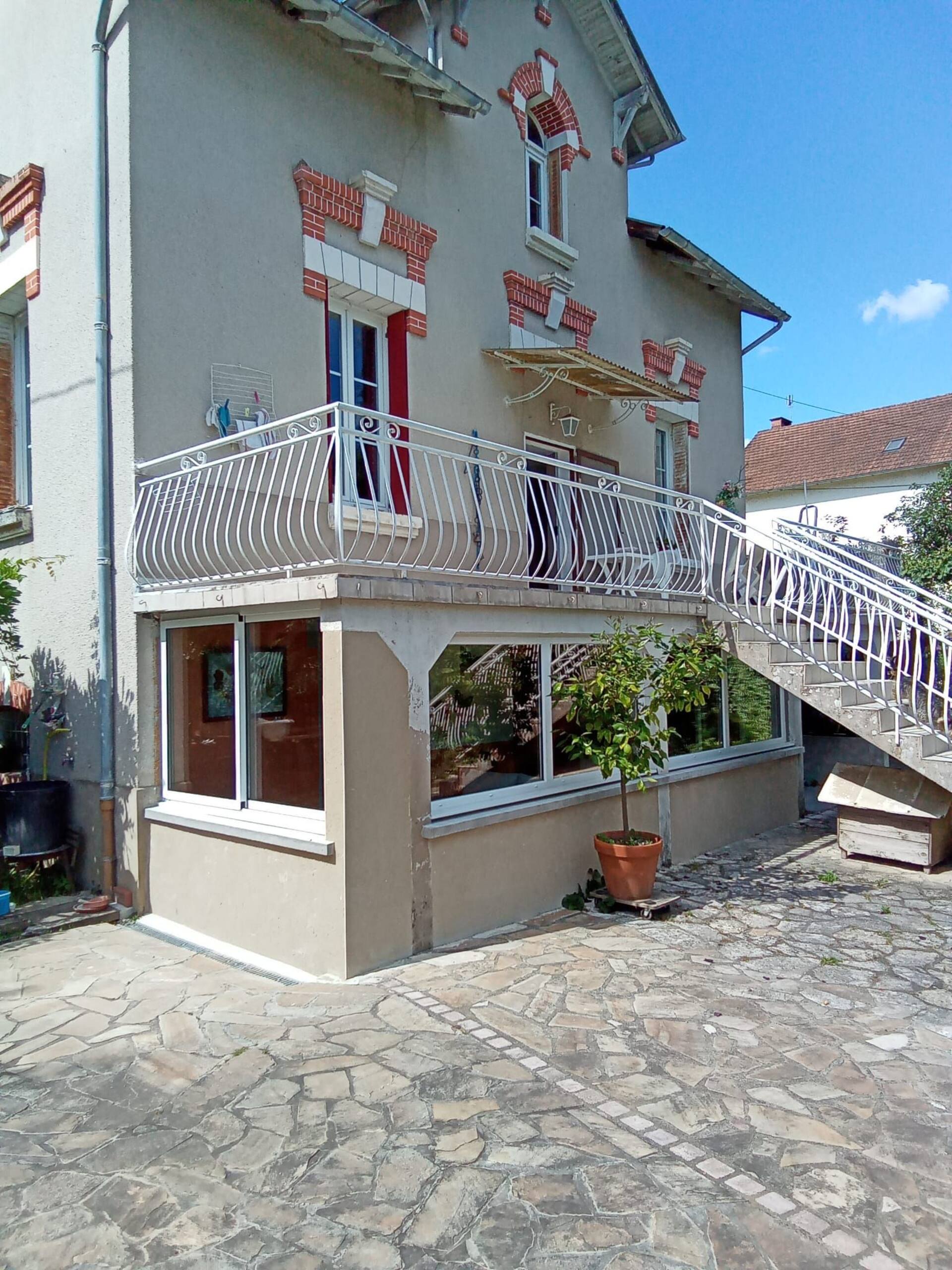 2-room accommodation