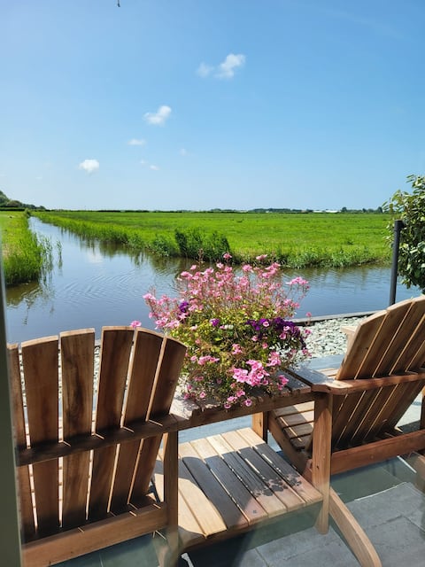 Successful Airbnb property: Ceiling "Ravelle" in Schagen