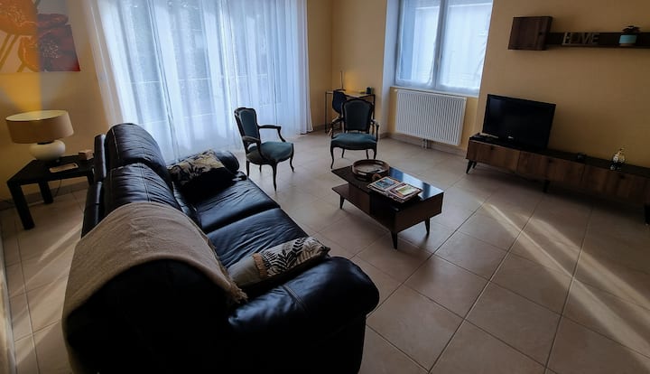 Cozy Vue Sur Brive – Calme à 6 Min Centre - Collonges-la-Rouge