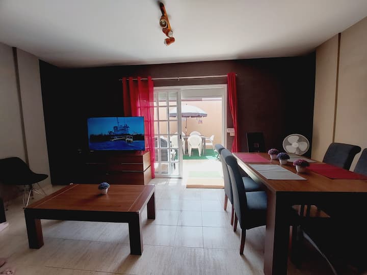 Ideal Familias-zona Juegos Niñ@s,terraza,bbq,wifi - Tenerife South Airport (TFS)