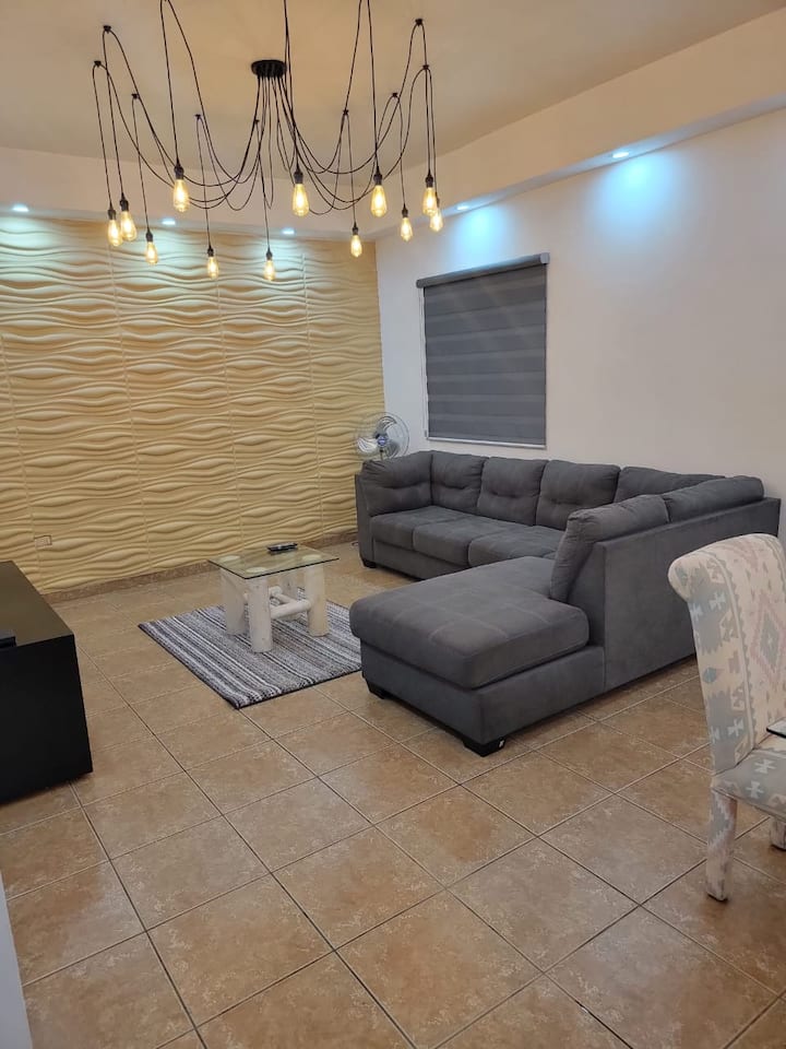 Con Excelente Ubicación Una Hermosa Casa - Nogales, Mexico