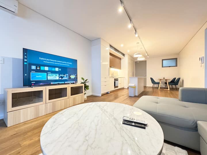 Modern Home Near Park & Usyd On Quiet Street - Camperdown