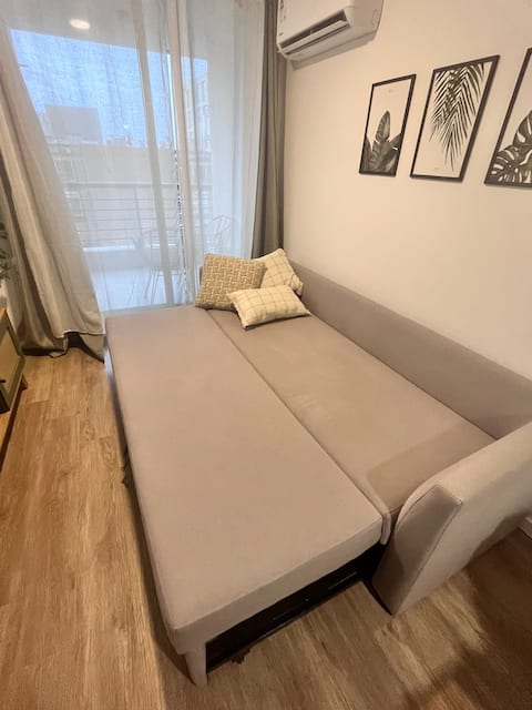 Top performing Airbnb: 400 meters from Rambla-Apt with grill, garage and Gym in Ciudad Vieja