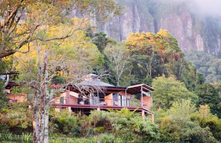 Rainforest Sky Villa Retreat gallery image 2