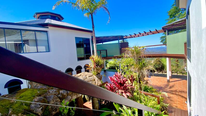 Rainforest Sky Villa Retreat gallery image 4