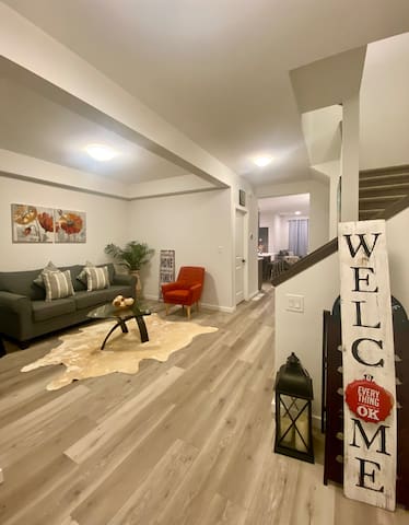 Relax in a Brandnew Home in WPG! 3BR-3BA+Parking gallery image 3