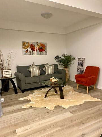 Relax in a Brandnew Home in WPG! 3BR-3BA+Parking gallery image 5