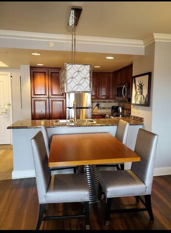 Heaven with Resort fees included gallery image 2