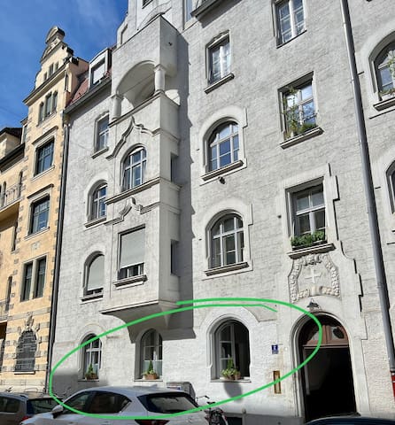 Altbau Apartment Munich city centre