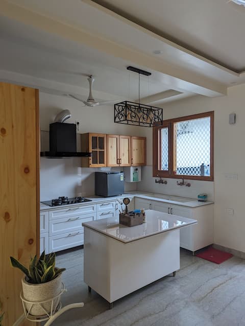 Luxury, modern 2BHK near Jubilee Walk in sector 70